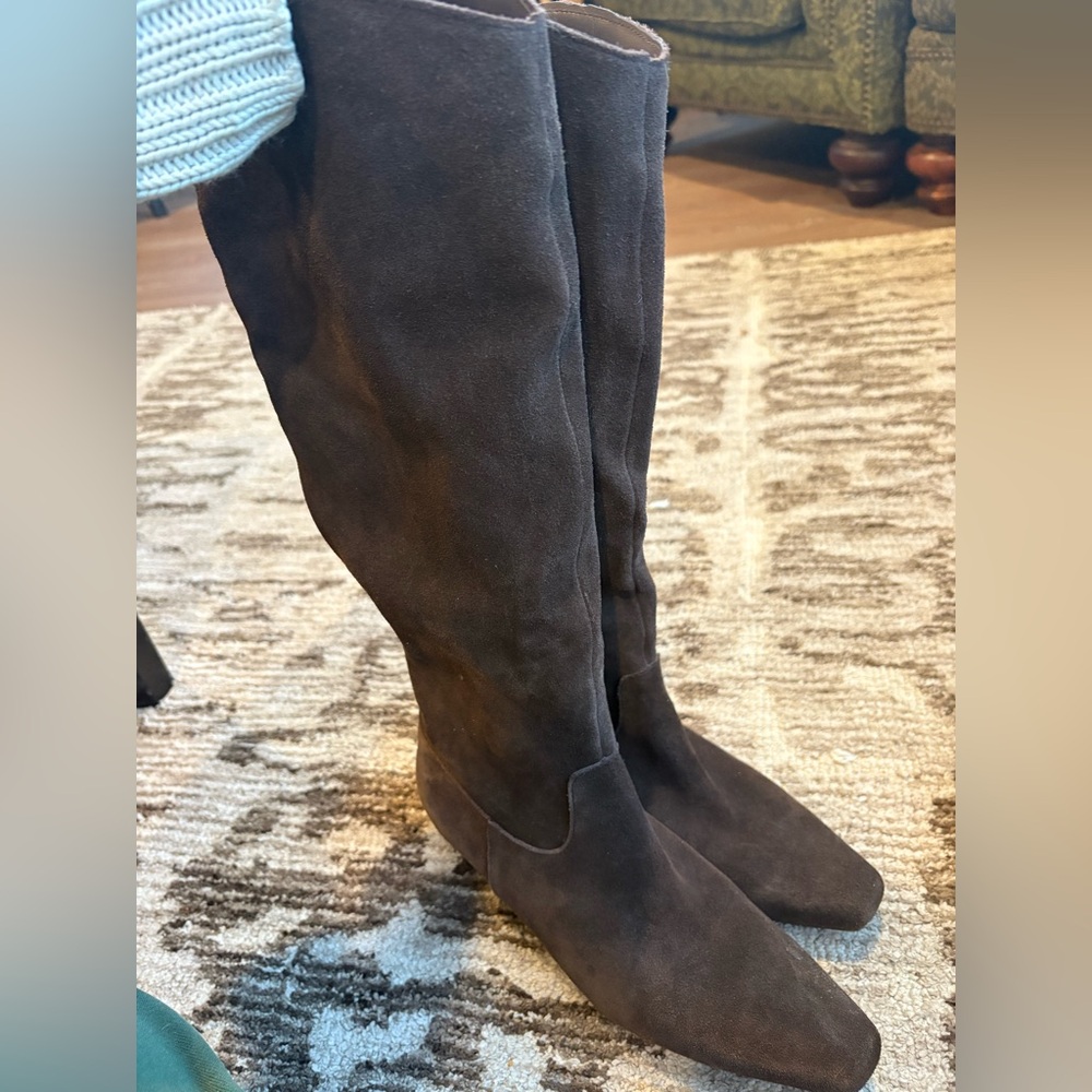 Tahari Dark Brown Knee Boots Size 7